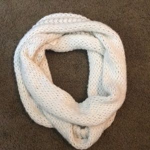 Infinity scarf